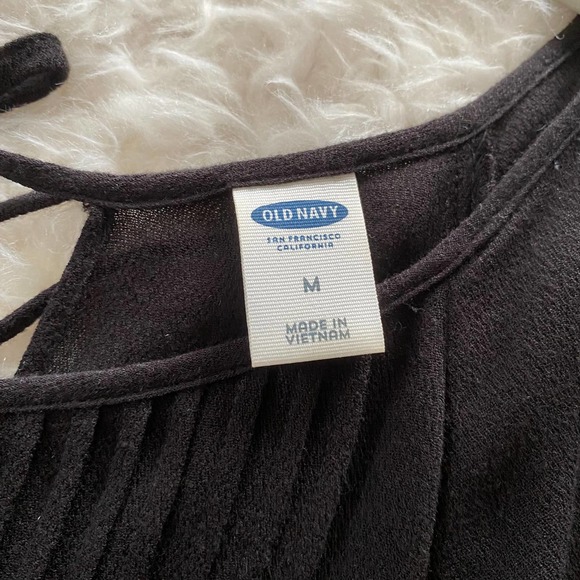 Old Navy Black Long Sleeve Cold Shoulder Pleated Top Size Medium - Picture 4 of 9